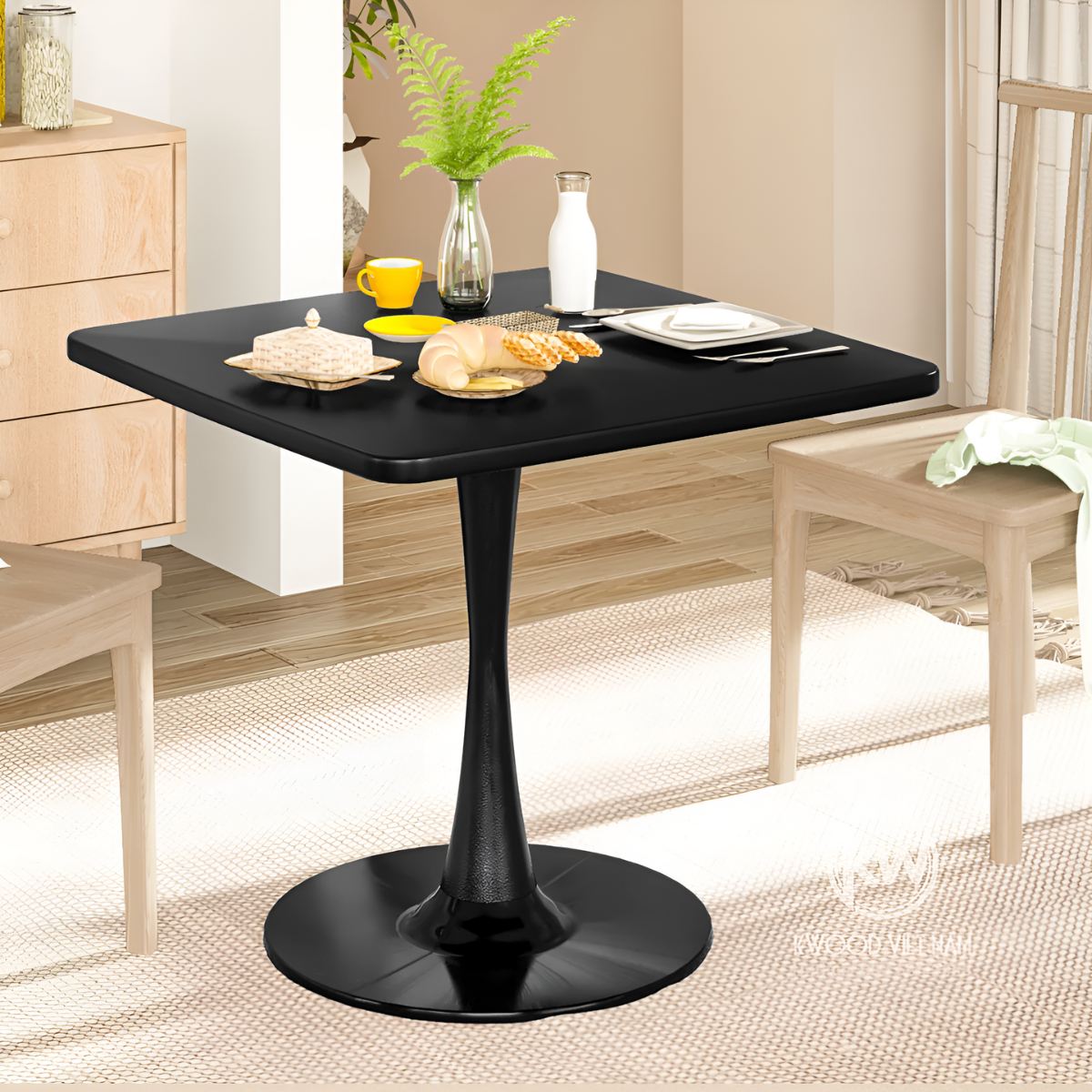 Bàn vuông đế kim loại chắc chắn