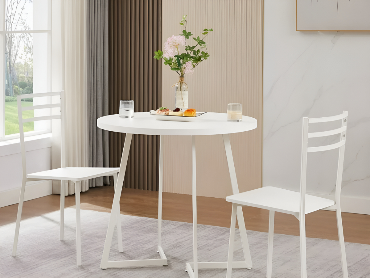 Bàn ăn tròn nhỏ cho gia đình 2 người (Nguồn ảnh: Walmart)