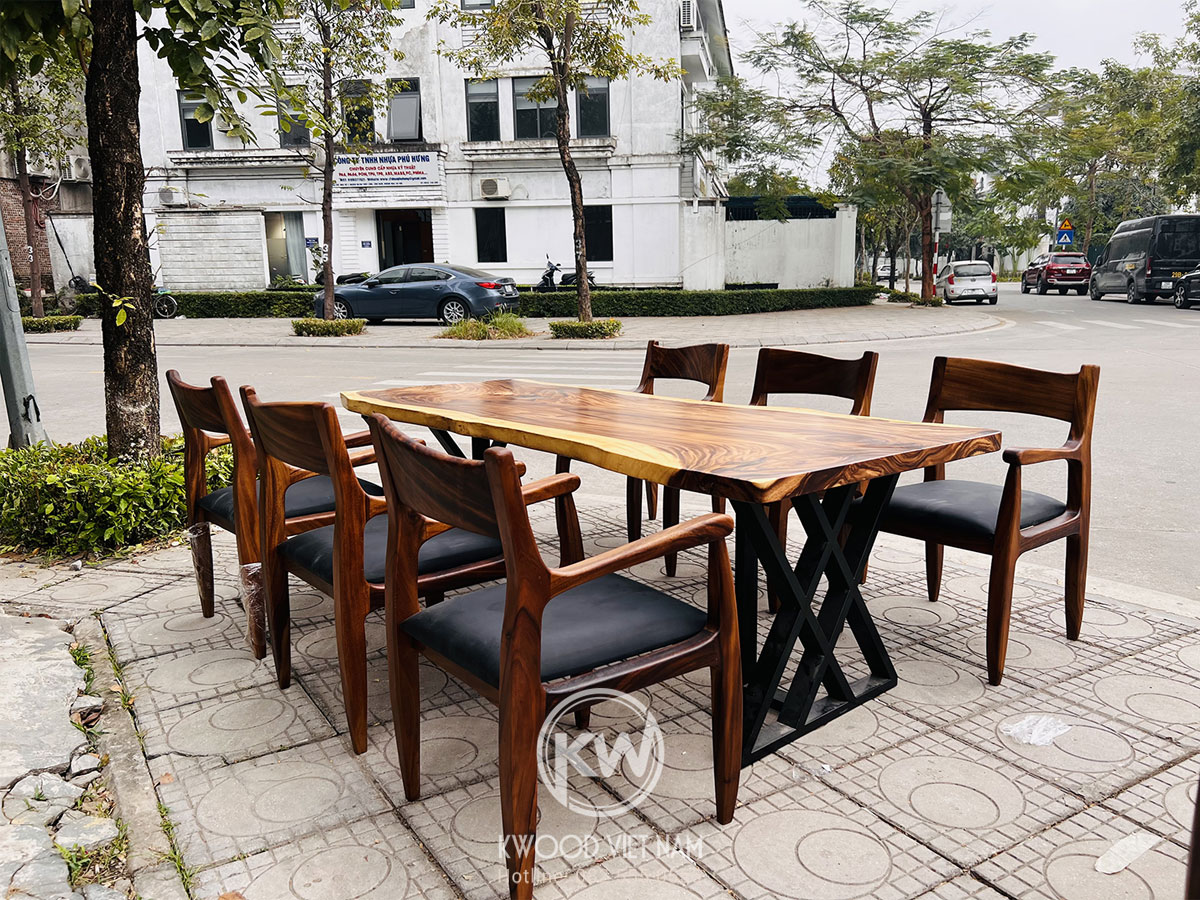 Bàn ăn gỗ me tây nguyên tấm Kwood Việt Nam