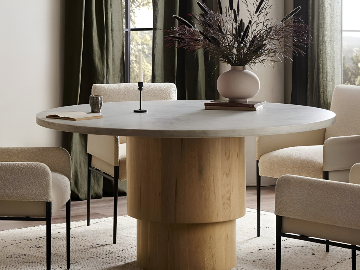 Mẫu bàn gỗ tròn ăn cơm mặt đá sang trọng (Nguồn ảnh: Kathy Kuo Home)