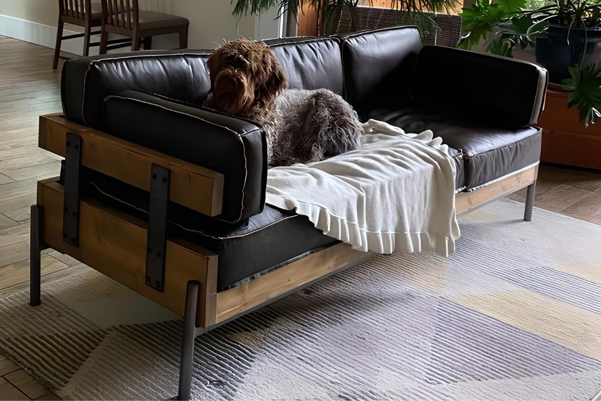 Mẫu sofa băng theo phong cách Industrial (Nguồn: sưu tầm)