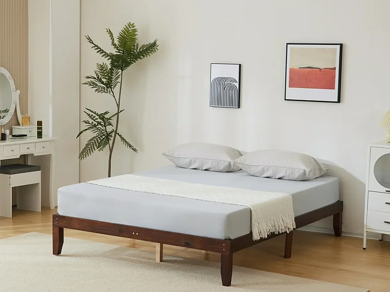 Giường đơn giá rẻ dưới 1 triệu được làm bằng gỗ tự nhiên (Nguồn: Sưu tầm)