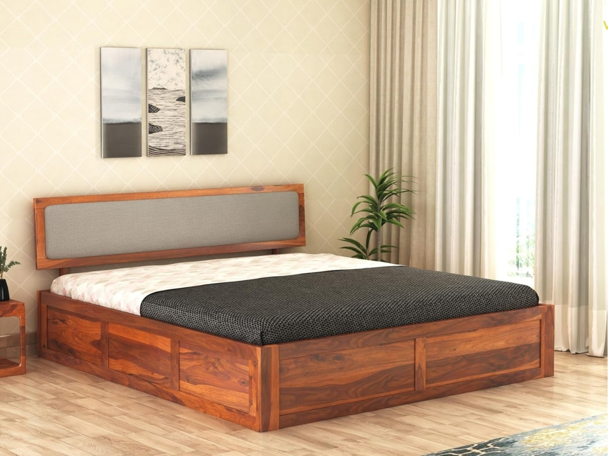 Giường ngủ gỗ xoan đào bệt kiểu Nhật (Nguồn: Sưu tầm)