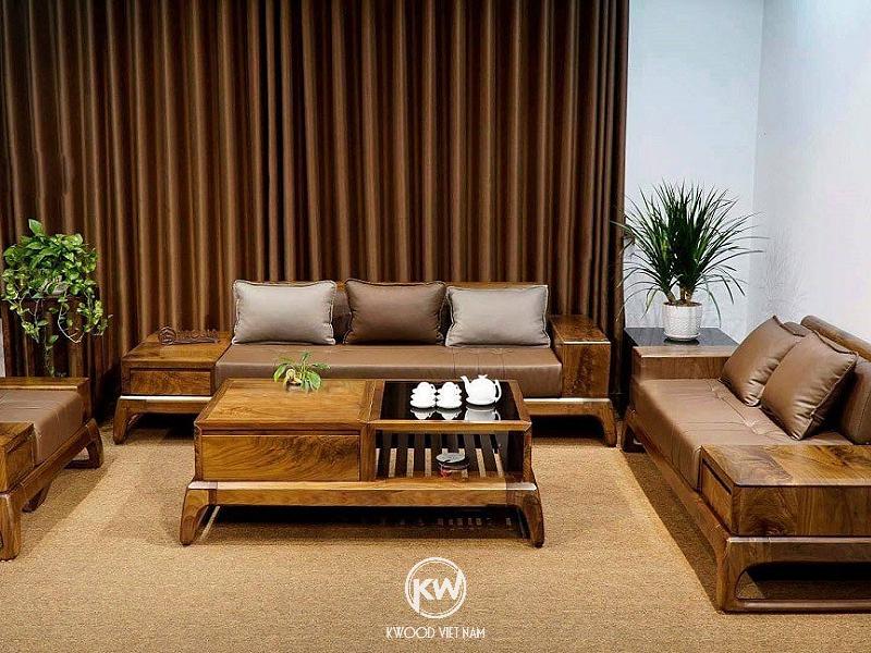 Bộ bàn ghế được làm từ gỗ sồi mang phong cách đơn giản, tinh tế giá chỉ 15 triệu (Nguồn: Sưu tầm)