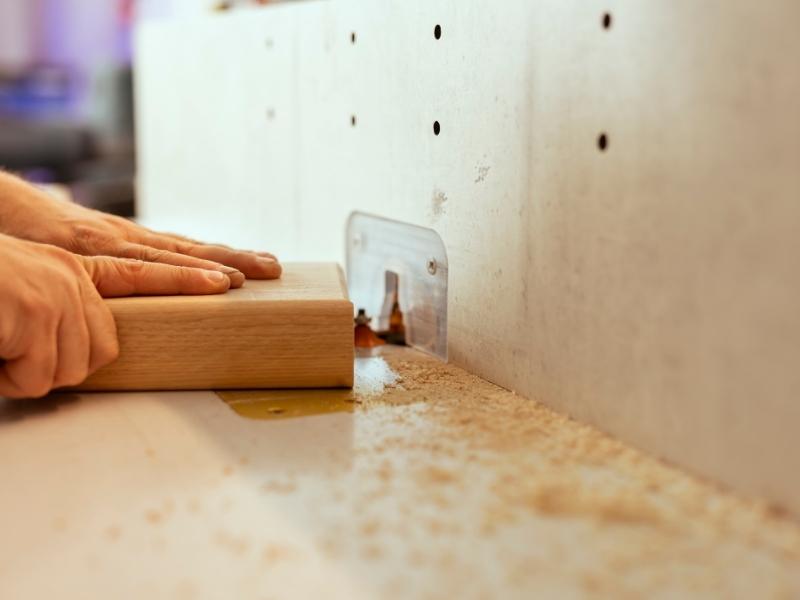 5 cách sửa chữa tủ bếp khi bị mối mọt hiệu quả tại nhà