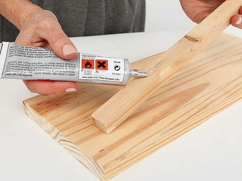 Sử dụng keo công nghiệp cho các mối nối để đảm bảo sự chắc chắn (Nguồn: Sưu tầm)