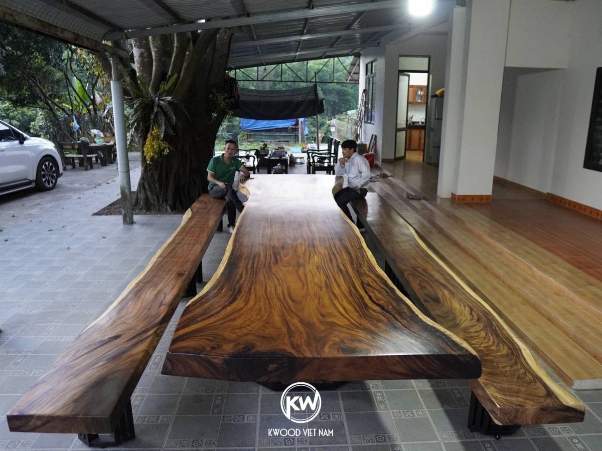 Bàn gỗ me tây nguyên khối dài 5m - BMT190