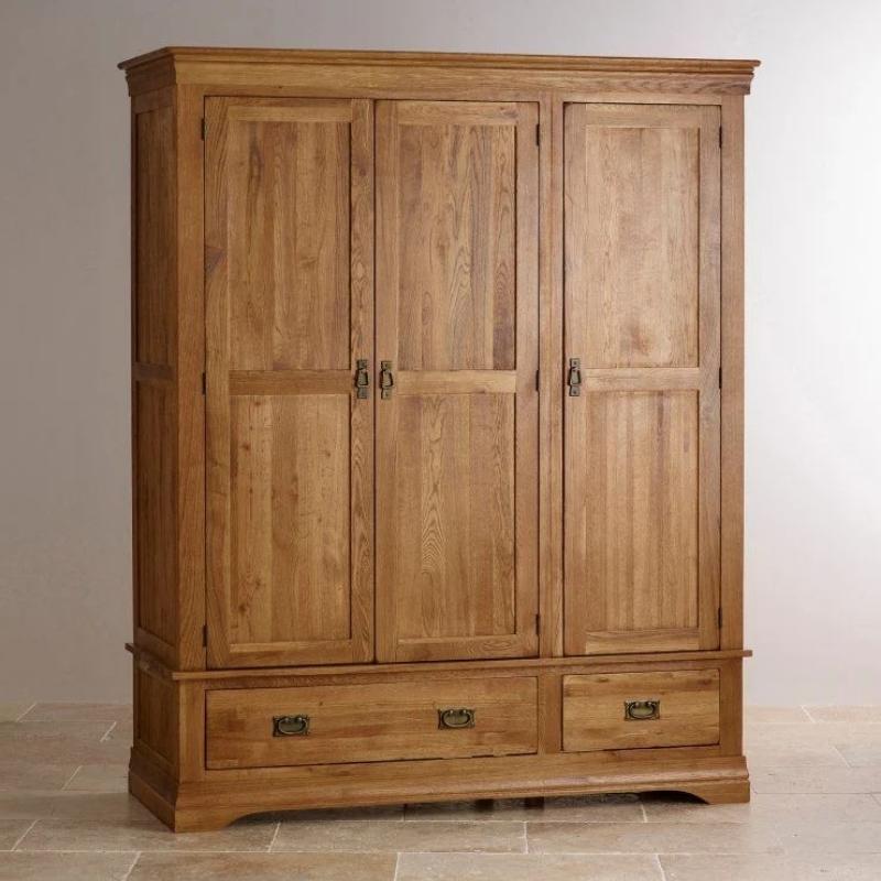 Tủ quần áo gỗ sồi 3 cánh phù hợp cho gia đình 2 - 3 người sử dụng (Nguồn: Sưu tầm)