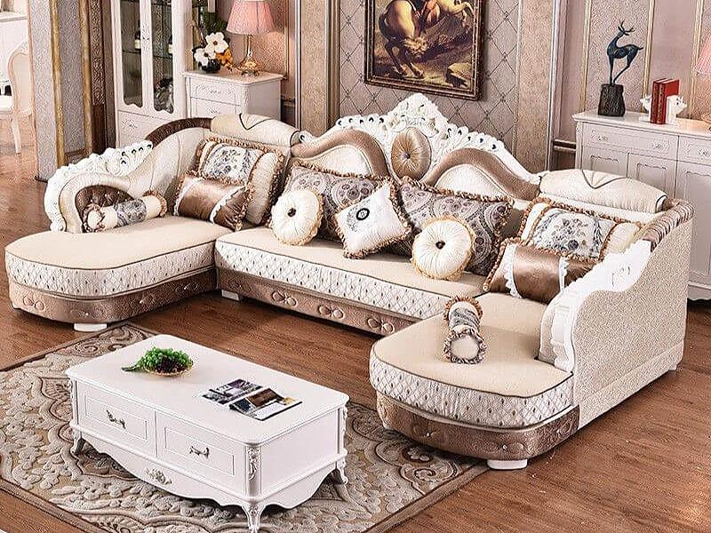 Mẫu ghế sofa tân cổ điển được thiết kế hình chữ U dành cho không gian phòng khách rộng rãi như biệt thự (Nguồn: Sưu tầm)