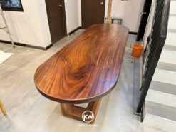 Bàn ăn gỗ me tây nguyên tấm hình elip - BMT216
